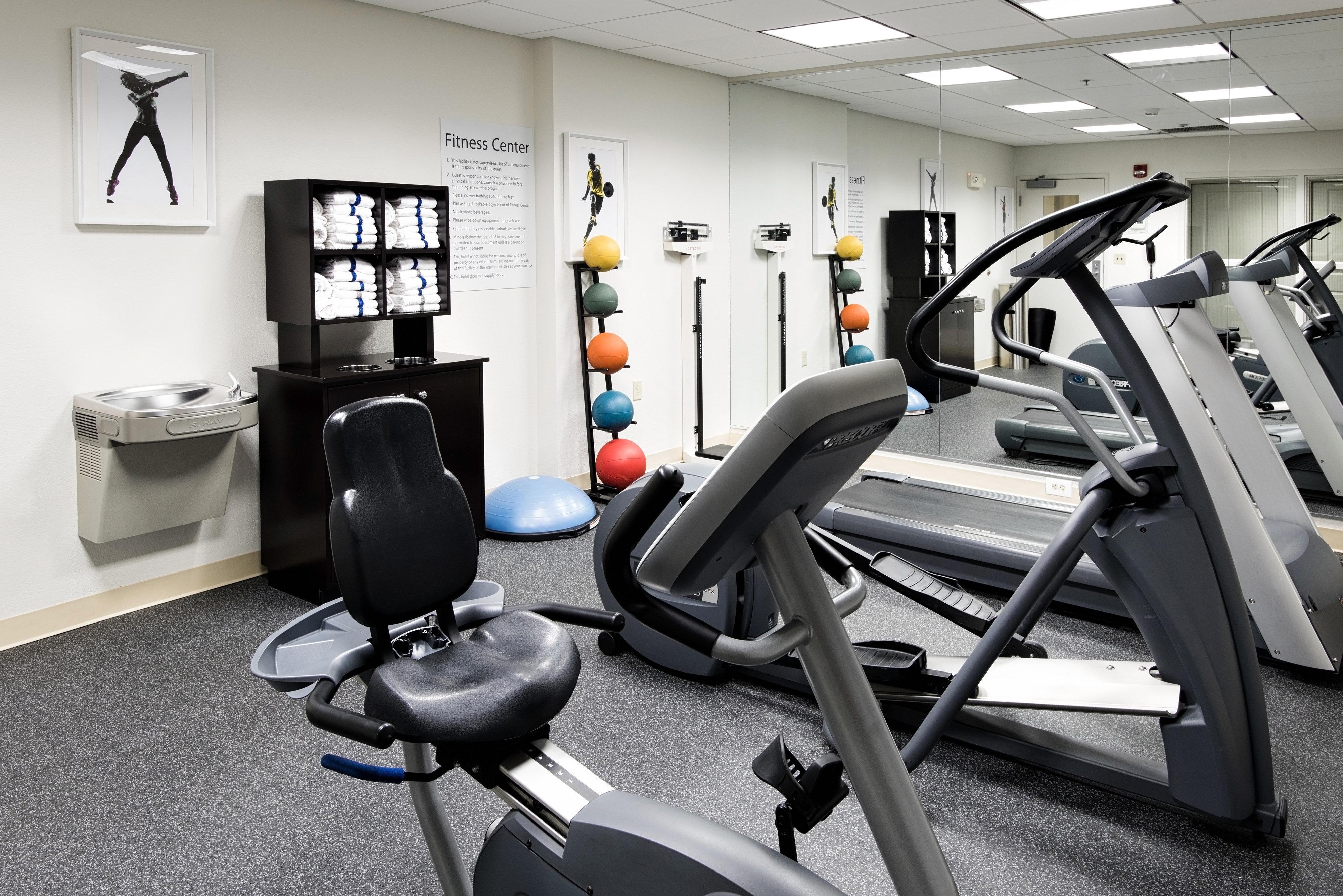 Holiday Inn Express & Suites East Wichita I-35 Andover By Ihg Exteriör bild