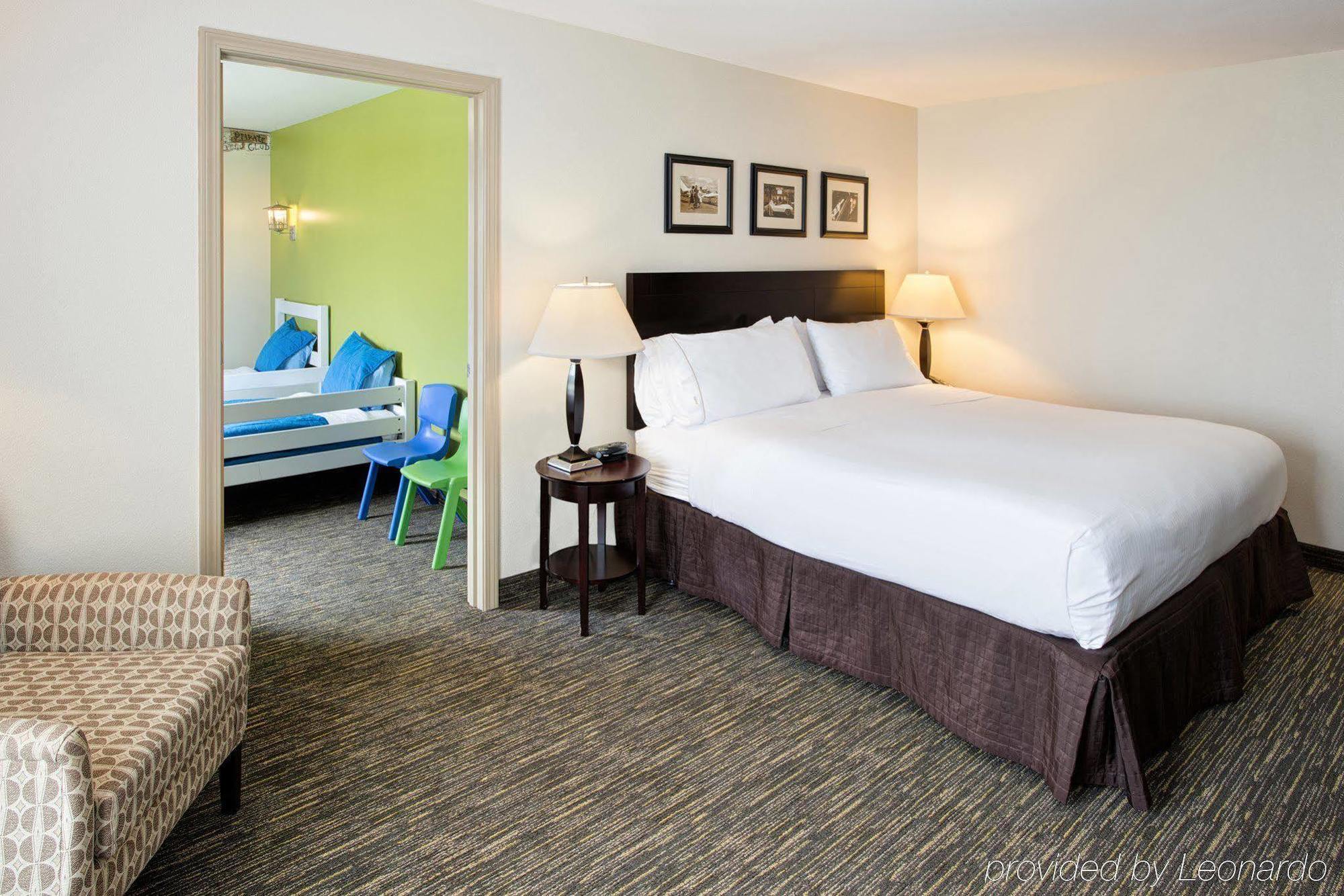 Holiday Inn Express & Suites East Wichita I-35 Andover By Ihg Exteriör bild