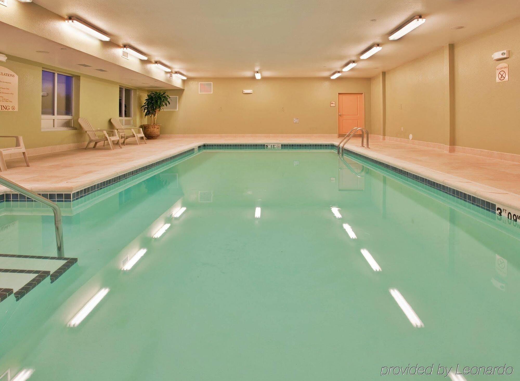 Holiday Inn Express & Suites East Wichita I-35 Andover By Ihg Exteriör bild